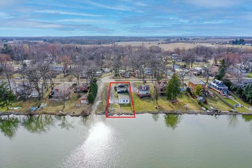 2225 Lakeshore Drive, DOVER, WI, 53139 | Card Image