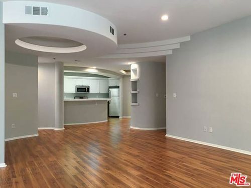 204-12712 Moorpark St, Studio City, CA, 91604 | Card Image