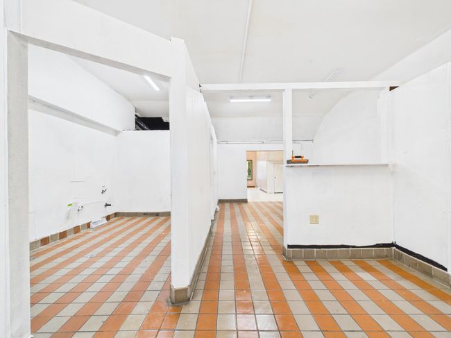 CAM01655G0-PR0078-STILL019.jpg | Image 24