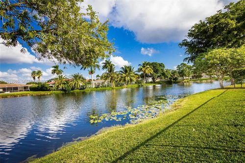 16641 Royal Poinciana Dr, Weston, FL, 33326-1753 | Card Image