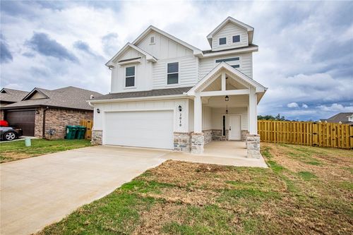 2010 Periwinkle Pl, Centerton, AR, 72719-4040 | Card Image