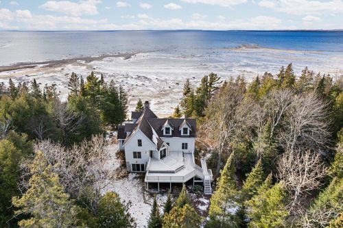 33171 Mrs Reddings Trl, Beaver Island, MI, 49782-5295 | Card Image