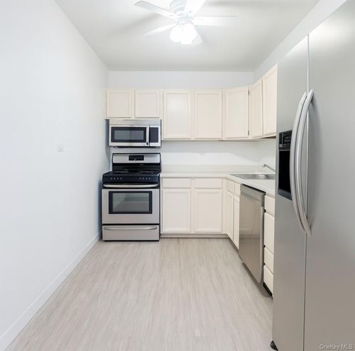 apt-18f-2 Bay Club Dr, Bayside, NY, 11360-2931 | Card Image