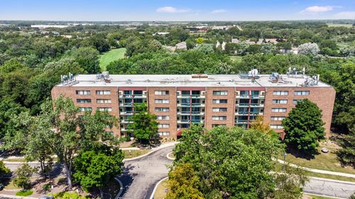 apt-203-1800 Huntington Blvd, Hoffman Estates, IL, 60169-6740 | Card Image