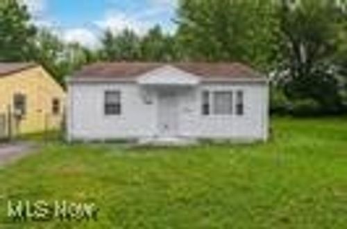 4425 E 144th St, Cleveland, OH, 44128-2315 | Card Image