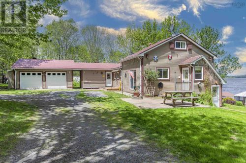 4784 Aylesford Rd, Aylesford, NS, B0P1C0 | Card Image