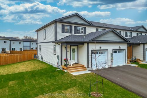 160 Daffodil Crt, Gravenhurst, ON, P1P0B8 | Card Image