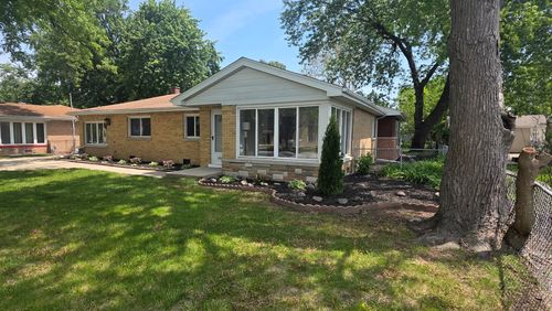 8867 Mobile Ave, Oak Lawn, IL, 60453-1123 | Card Image