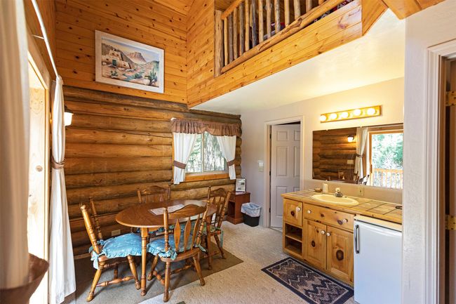 Cabin 10 Interior | Image 52