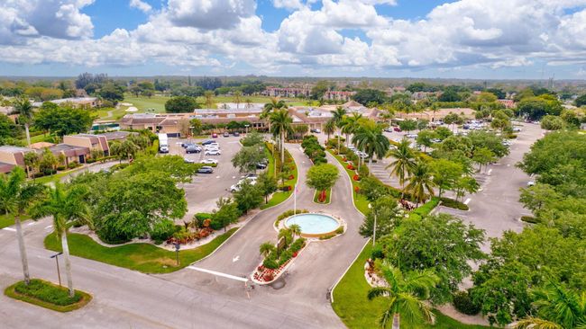 6700 Versailles Ct, Condo with 3 bedrooms, 3 bathrooms and null parking in Lake Worth FL | Image 75