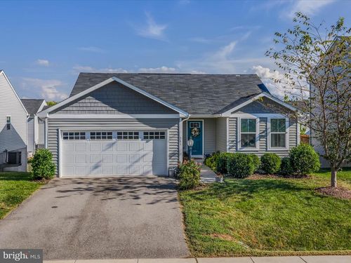 203 Singleton Way, MARTINSBURG, WV, 25403-1620 | Card Image