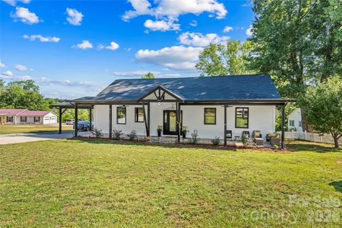 4816 Klutz Pl, Granite Falls, NC, 28630-9400 | Card Image