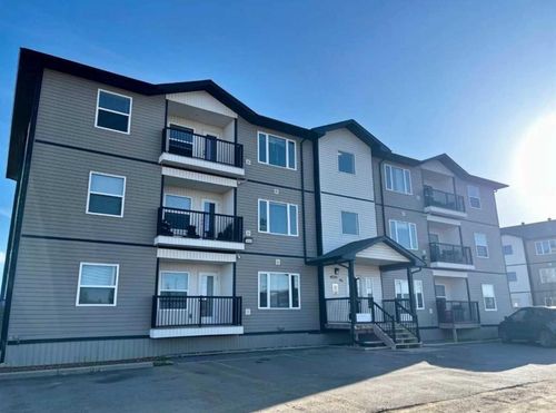 103b-4520 51 St, Vermilion, AB, T9X0A2 | Card Image