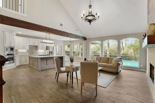 87 N Concord Valley Cir, The Woodlands, TX, 77382-1385 | Card Image