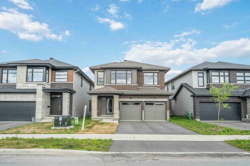 1010 Brian Good Ave, Manotick, ON, K4M0R3 | Card Image