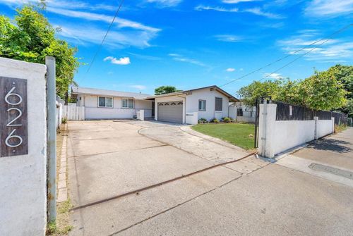 626 N Fig St, Escondido, CA, 92025-2010 | Card Image