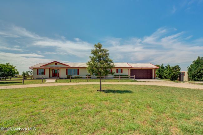 2647 N Highway 788, House other with 3 bedrooms, 2 bathrooms and null parking in Plainview TX | Image 35