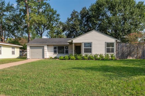 1806 Gardenia Dr, Houston, TX, 77018-4602 | Card Image