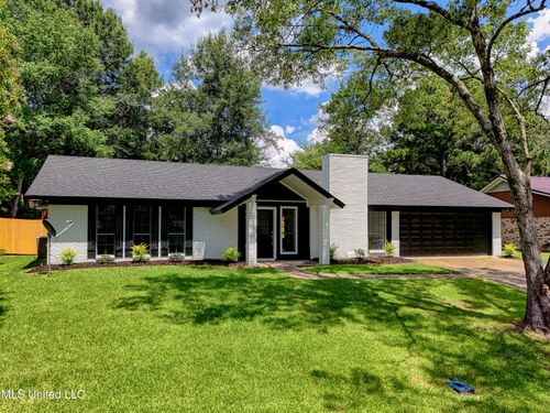 103 Royal Ct, Clinton, MS, 39056-5827 | Card Image