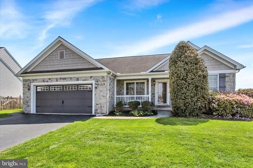 2515 Admire Springs Dr, DOVER, PA, 17315-4682 | Card Image