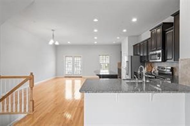 258 Venango Trl, Townhouse with 3 bedrooms, 3 bathrooms and 2 parking in Mars PA | Image 11
