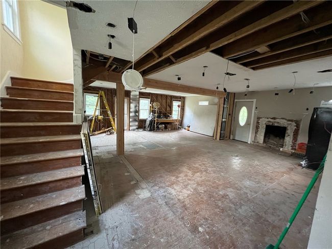 179 Dillon Rd, House other with 3 bedrooms, 3 bathrooms and null parking in Elizabeth PA | Image 5