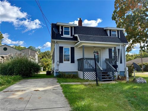 375 Pauline Ave, Akron, OH, 44312-2849 | Card Image