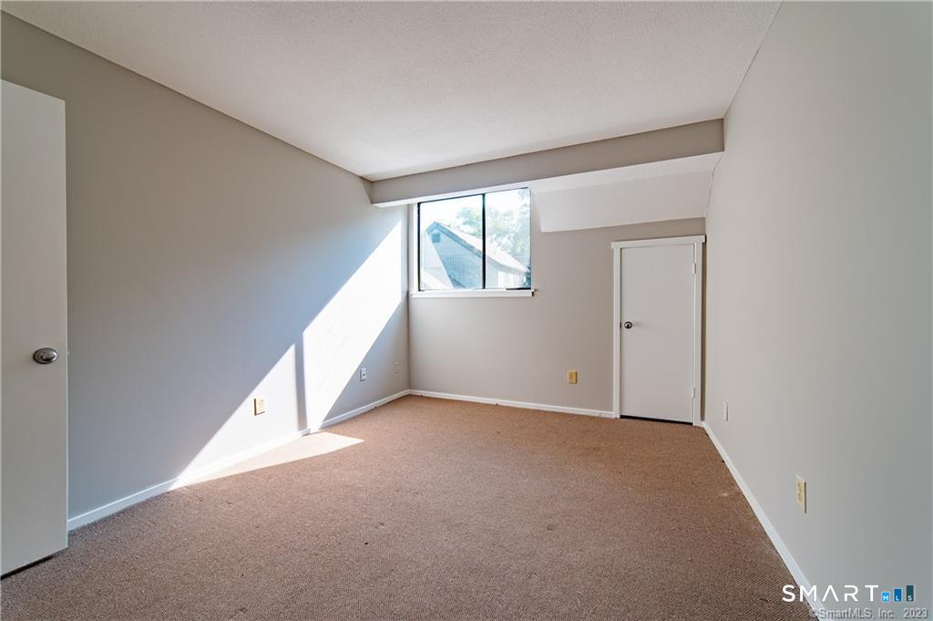 Residential Lease in Southbury 3