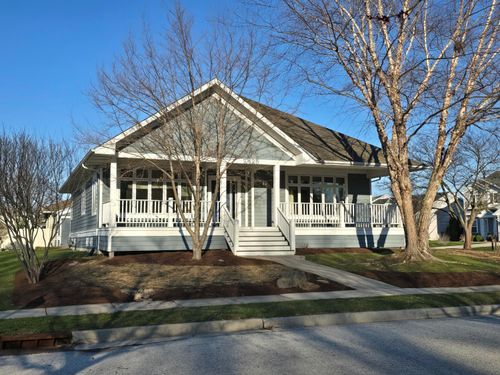 2425 Dickinson Rd, Chesterton, IN, 46304-9657 | Card Image