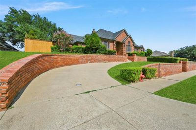 6301 Meadow Lakes Drive, House other with 3 bedrooms, 2 bathrooms and null parking in North Richland Hills TX | Image 3