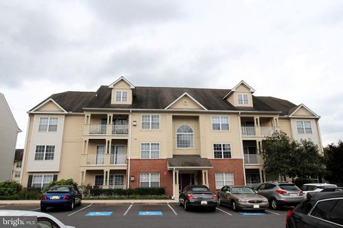 apt-1033-6343 Springwater Ter, FREDERICK, MD, 21701-7654 | Card Image