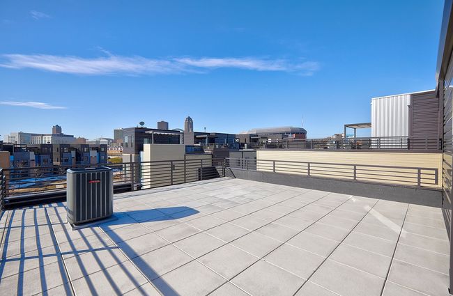 812 E 2 Nd St, Condo with 3 bedrooms, 3 bathrooms and null parking in Des Moines IA | Image 34