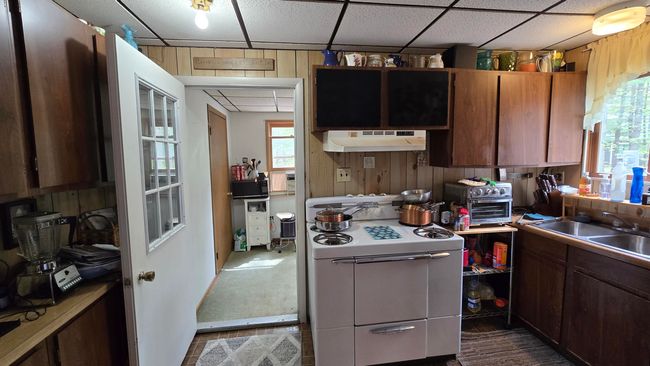 211 Skocelas Rd N, House other with 2 bedrooms, 1 bathrooms and null parking in Manistee MI | Image 15
