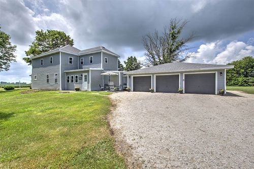 37 Coast Rd, Maroa, IL, 61756-9136 | Card Image