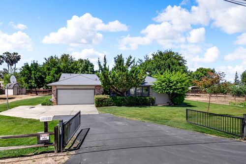 7907 W Bates Road, Tracy, CA, 95304 | Card Image