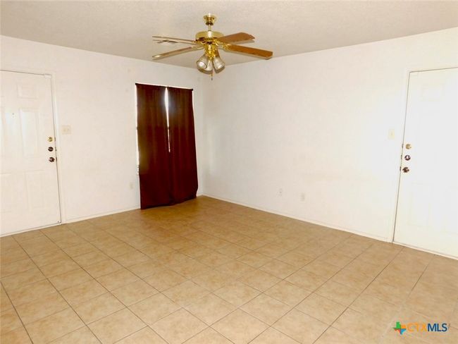 2803 Alma Dr, Home with 3 bedrooms, 2 bathrooms and null parking in Killeen TX | Image 5