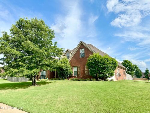 75 Cobblestone Lane N, Hernando, MS, 38632 | Card Image