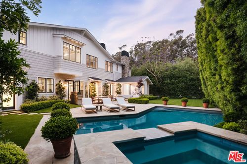800 Greentree Rd, Pacific Palisades, CA, 90272 | Card Image