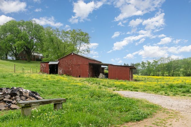 1562 Mooresville Pike, House other with 3 bedrooms, 2 bathrooms and null parking in Columbia TN | Image 17