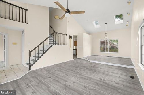 7637 Seans Ter, LANHAM, MD, 20706-1341 | Card Image