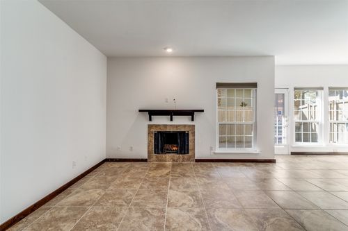 8418 Towneship Ln, Dallas, TX, 75243-8039 | Card Image