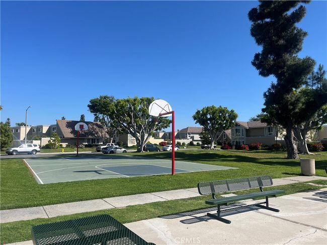 2 - 83 Oval Rd, Condo with 3 bedrooms, 2 bathrooms and 2 parking in Irvine CA | Image 22