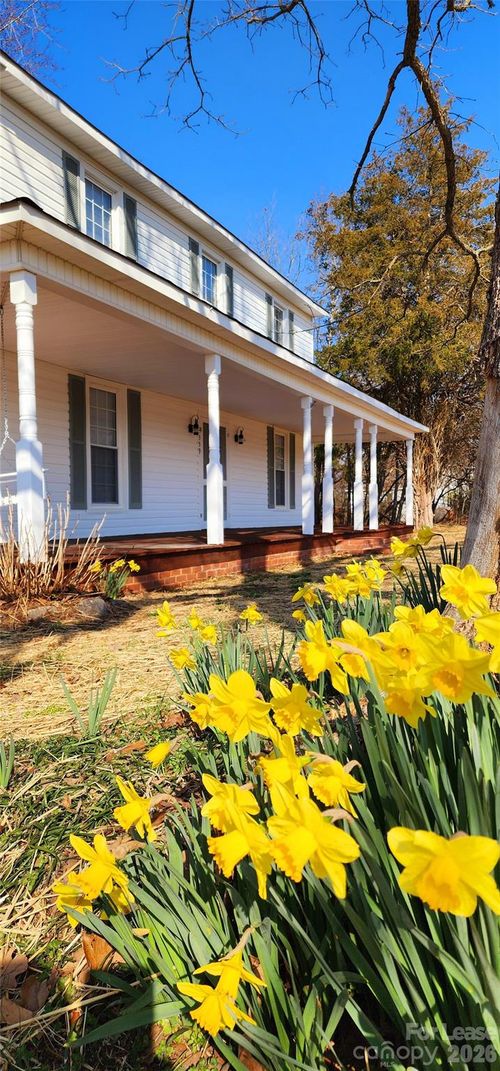 359 Flat Rock Rd, Lawndale, NC, 28090-9357 | Card Image