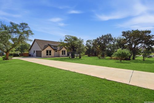 860 Rayner Ranch Blvd, Spring Branch, TX, 78070-6561 | Card Image