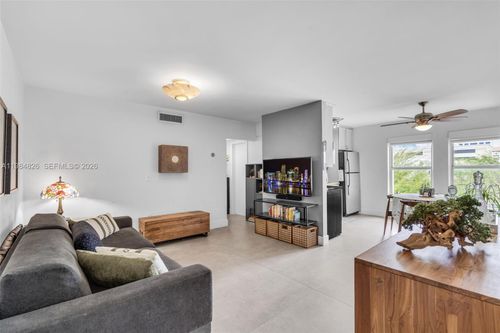 apt-403-820 Salzedo St, Coral Gables, FL, 33134-2839 | Card Image
