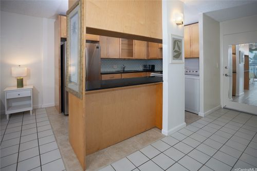 ii703-670 Prospect St, Honolulu, HI, 96813-1936 | Card Image