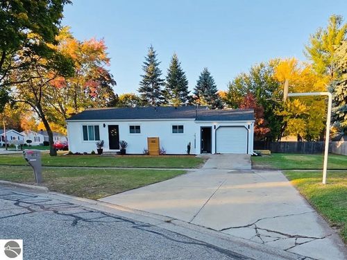 202 W Grand, Mt Pleasant, MI, 48858 | Card Image
