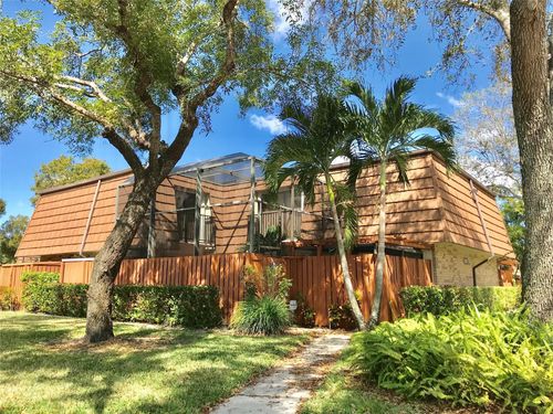 d-9142 Sw 23rd St, Davie, FL, 33324 | Card Image