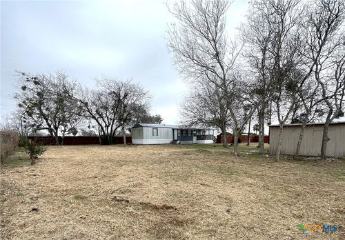 104 S Peach St, Seadrift, TX, 77983 | Card Image