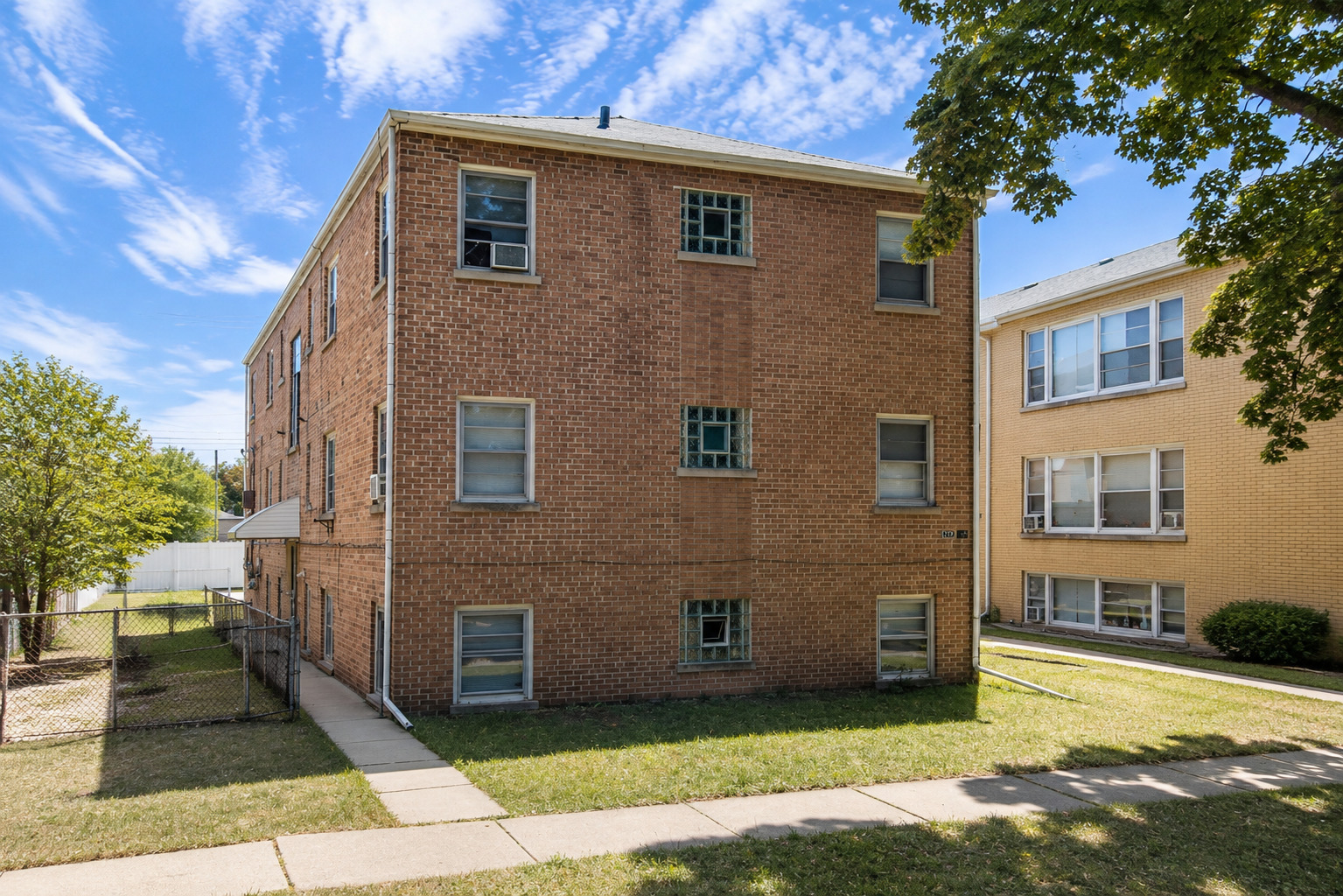 Residential Lease in Elmwood Park 4
